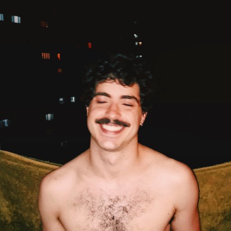Alaston vuotanut OnlyFans-kuva Pedro Messina