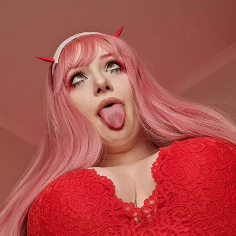 Peachypinup