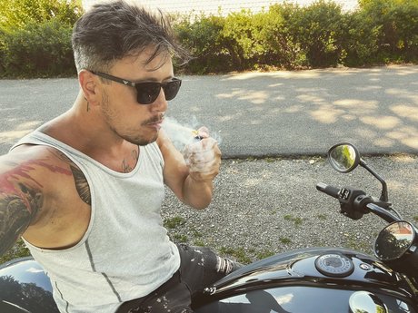 Alaston vuotanut OnlyFans-kuva Paul D