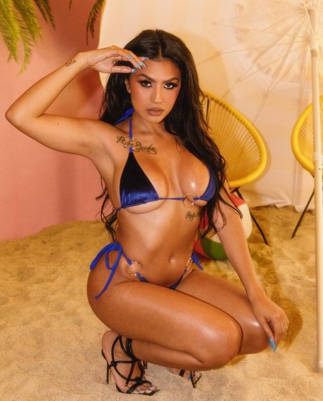 Paula Deanda