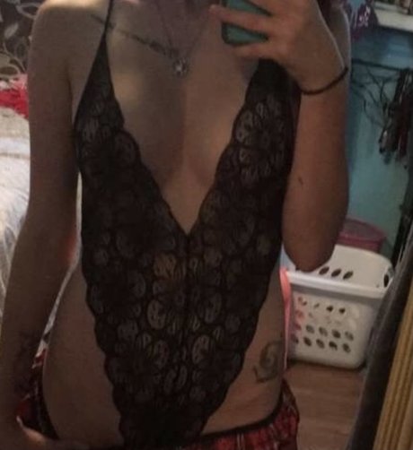 Обнаженная фотография утечки OnlyFans от Cheryl Lane