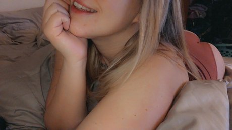 Naken läckt OnlyFans-bild av Pink Paradisexx