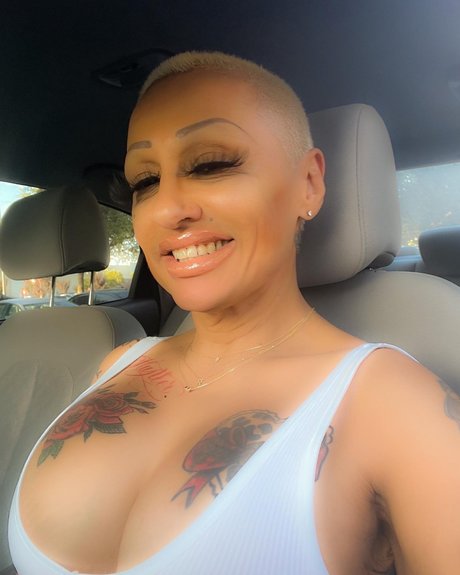Naken läckt OnlyFans-bild av Hustle Queen