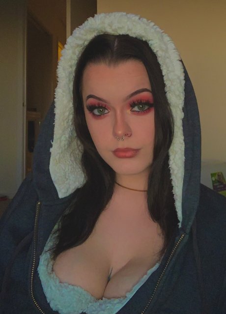 Naken läckt OnlyFans-bild av Pinkpanther