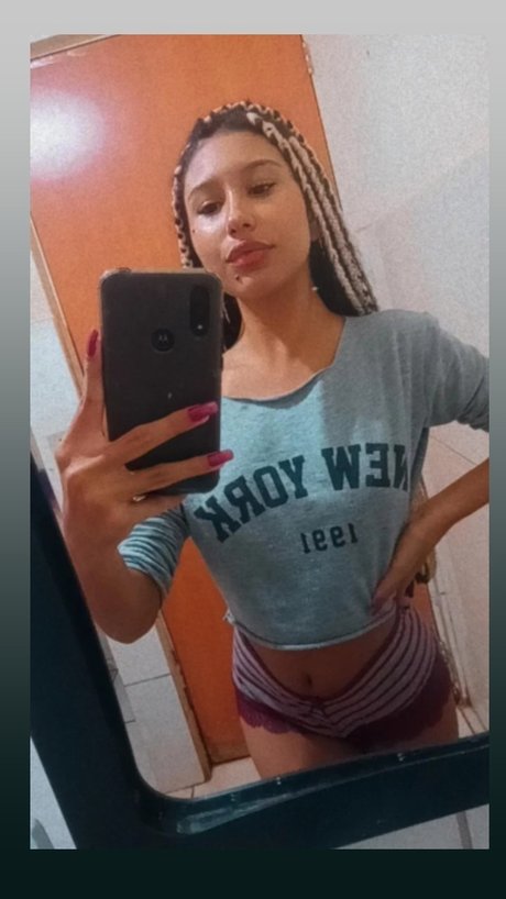 Naken läckt OnlyFans-bild av Victoria