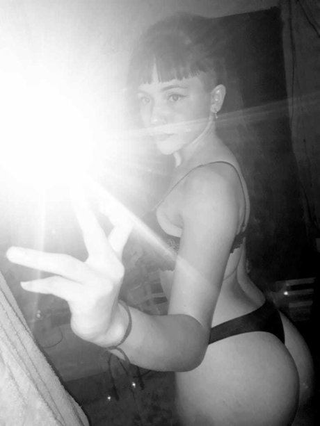 Naken läckt OnlyFans-bild av Chiara Suarez