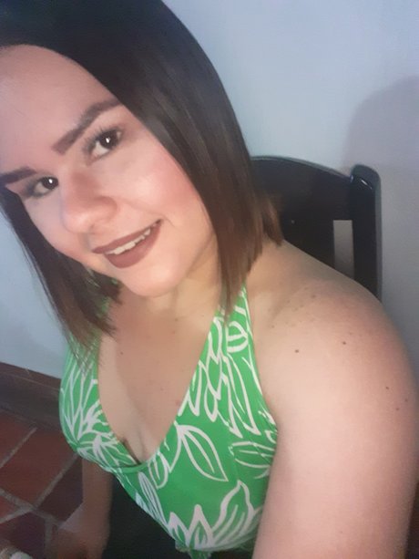 Foto di nudo di fuga di OnlyFans di Isabel Aguirre