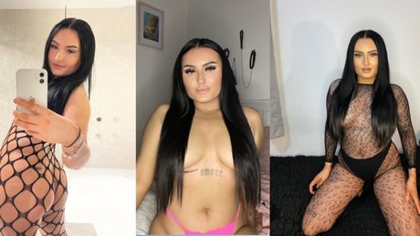 Naken läckt OnlyFans-bild av Your Fav Brunette 