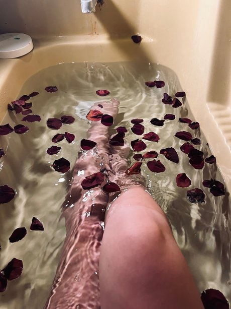 Nahá fotka uniklých OnlyFans od Rose