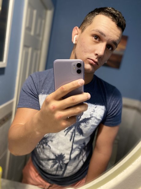 Foto nua vazada do OnlyFans de Tony Montana