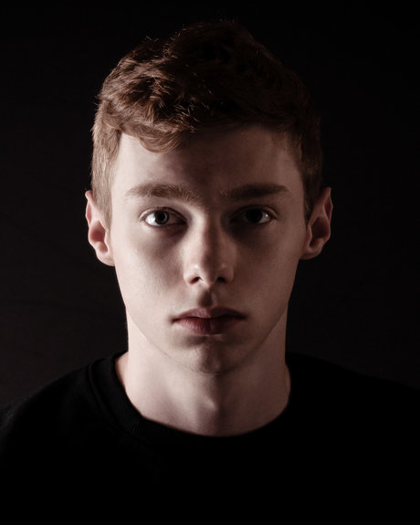  Christian Bare