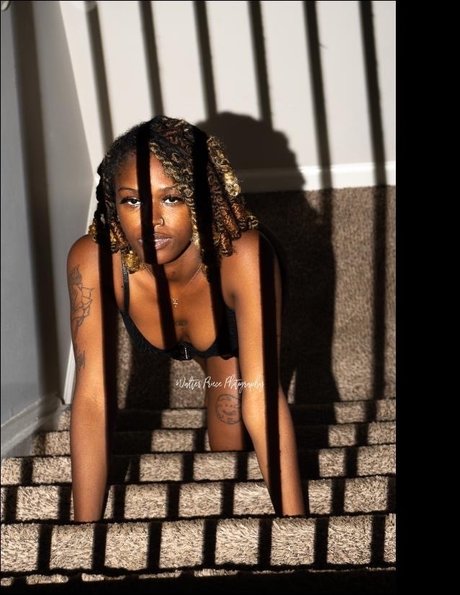 Naken läckt OnlyFans-bild av Smiley Wiley