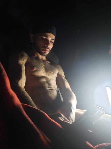 Nahá fotka uniklých OnlyFans od Pjay Dineroo
