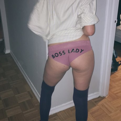 Naken läckt OnlyFans-bild av Pixie
