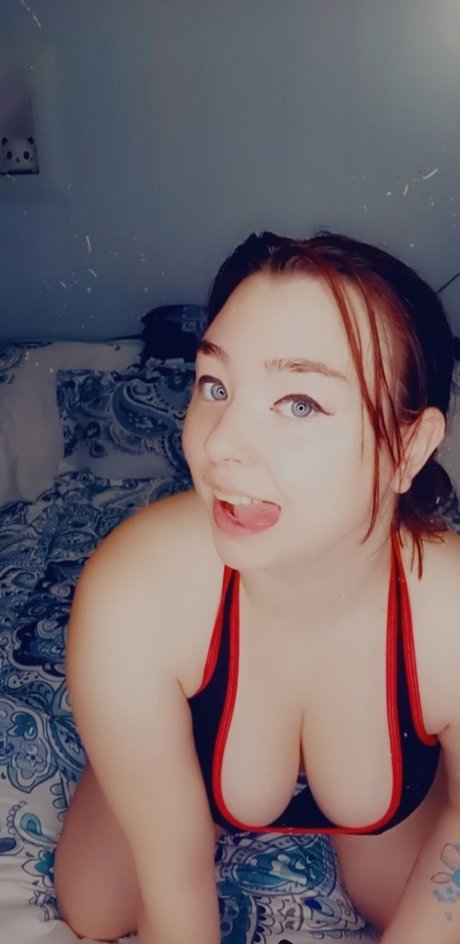Naken läckt OnlyFans-bild av Pixie Dix Vixen