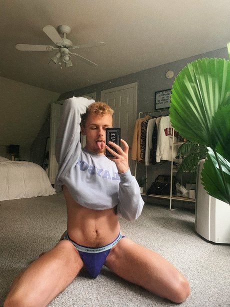 Cj OnlyFansリークヌード写真