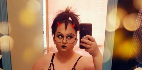 Foto desnuda filtrada de OnlyFans de Daddysbabygirl98