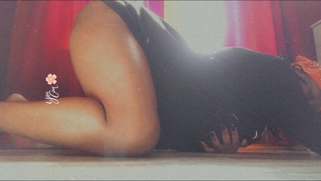 Обнаженная фотография утечки OnlyFans от Cherry