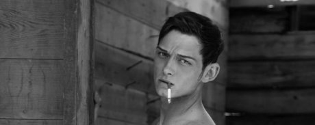 Naken läckt OnlyFans-bild av Clarence Hensley