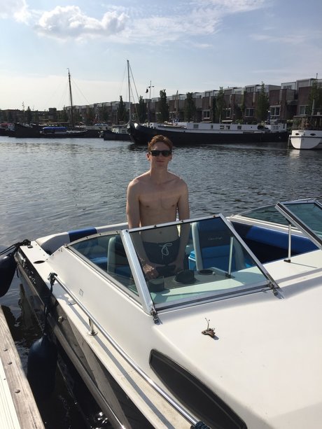 Naken läckt OnlyFans-bild av Darko