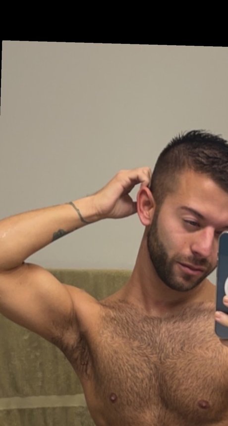 Alasti lekkinud OnlyFans-i pilt Christopherk