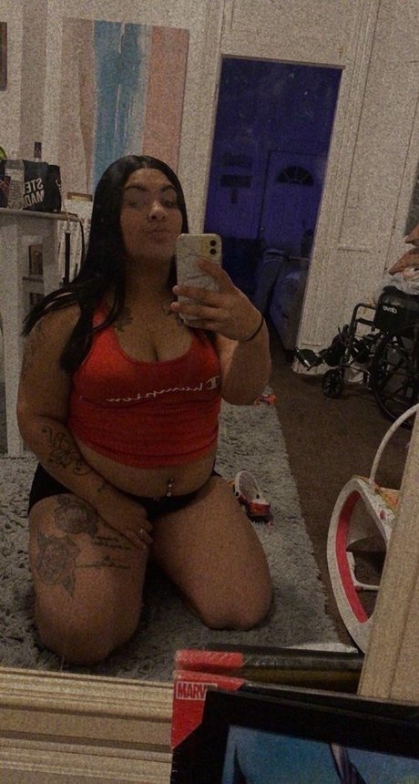 Naken läckt OnlyFans-bild av Constancekoira