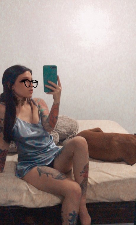 Naakte gelekte OnlyFans-foto van Daniela Valenciano