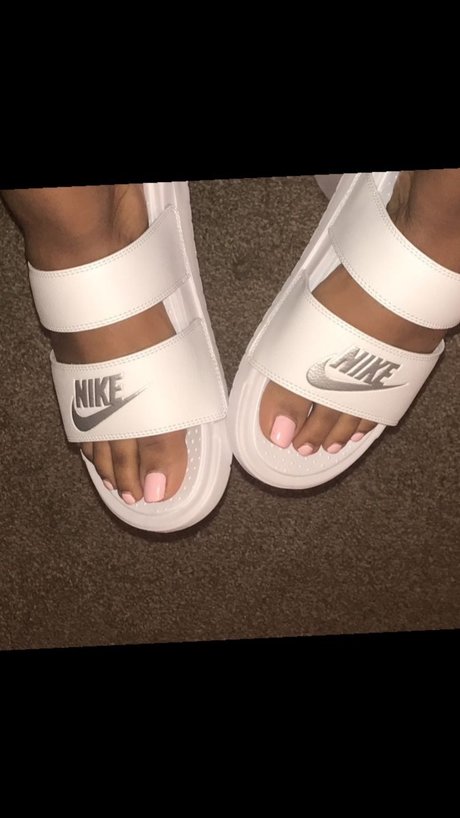 Msprettifeet  nude leaked OnlyFans photo