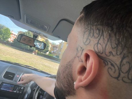 Naken läckt OnlyFans-bild av 2810dsquared