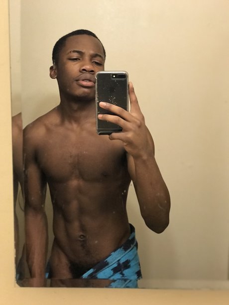 F A M O  S D A E OnlyFans