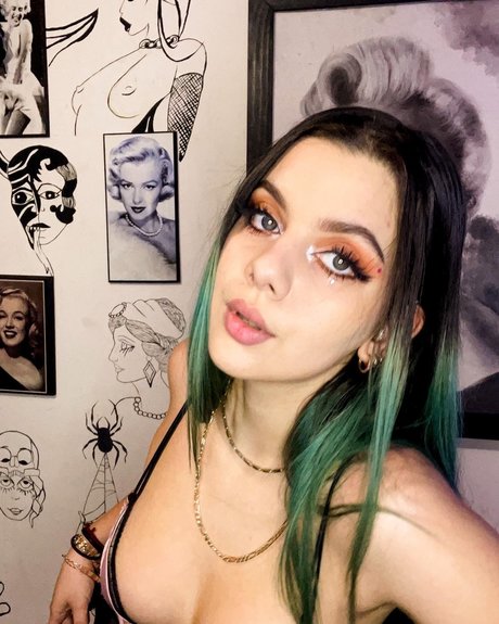 Alasti lekkinud OnlyFans-i pilt Estefania