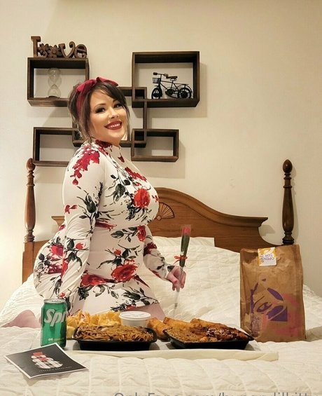 Hungrylilkitty