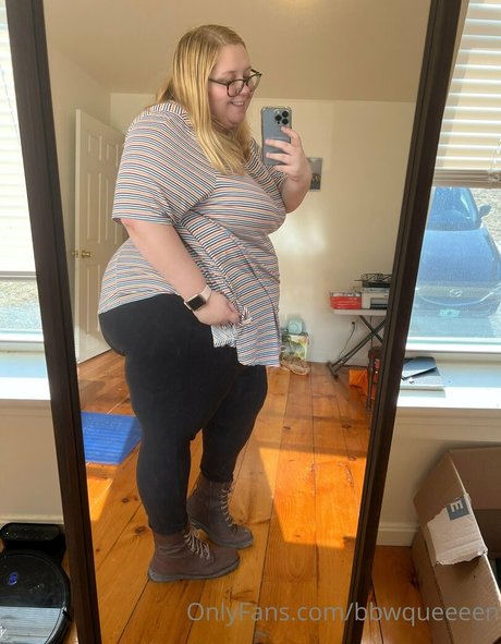 Bbwqueeeen OnlyFans泄露裸照