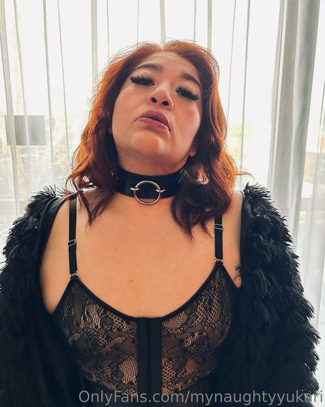 Nøgent lækket OnlyFans-billede af Mynaughtyyukari