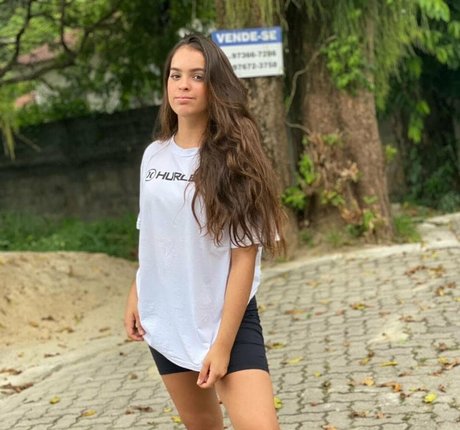 Izabelly Linhares