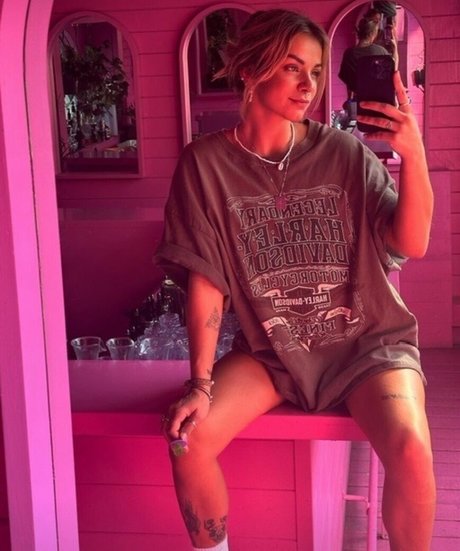Alasti lekkinud OnlyFans-i pilt Lea Flavy