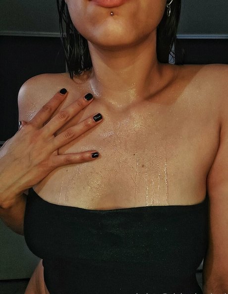 Foto di nudo di fuga di OnlyFans di Gddssluzbel