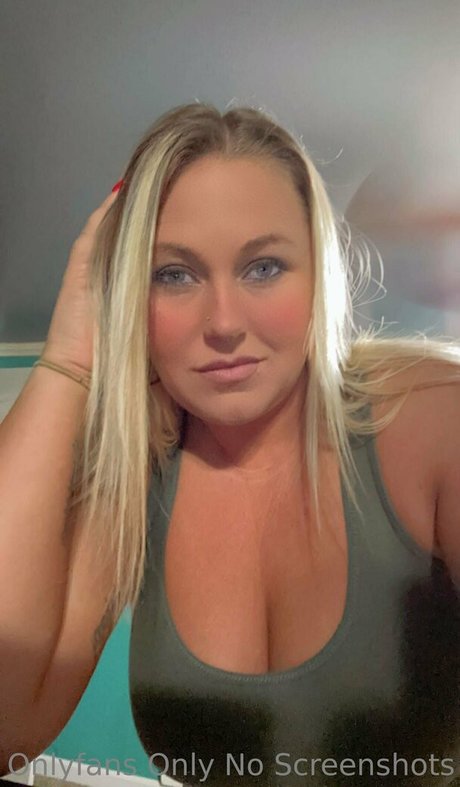 Badblondie33