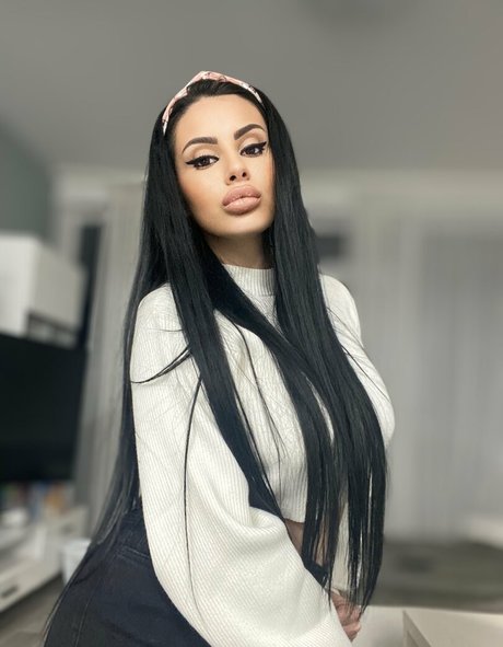 Celinefree  nude leaked OnlyFans photo
