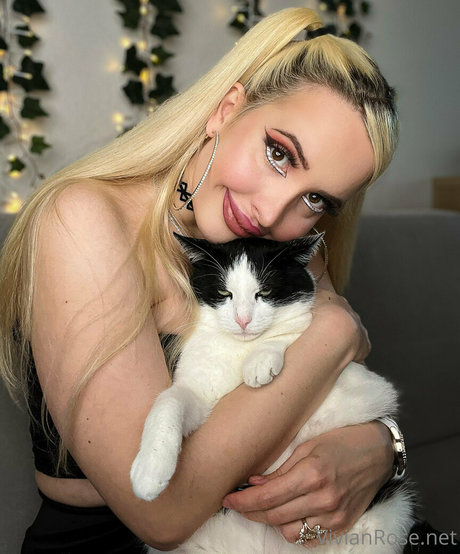 Vivianrosefree