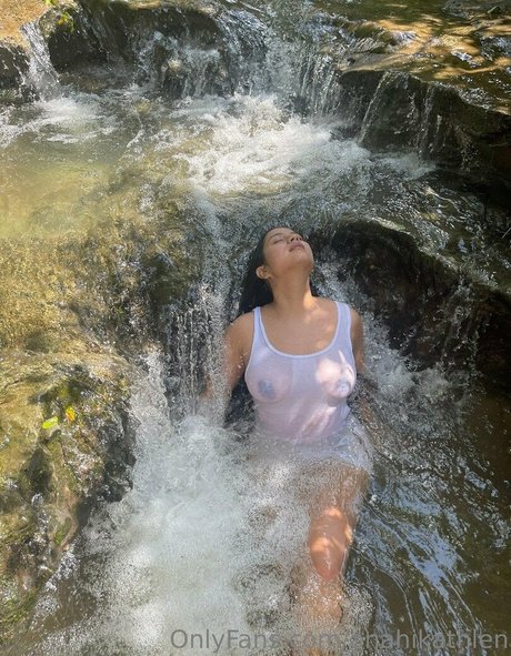 Foto desnuda filtrada de OnlyFans de Anahikathlen