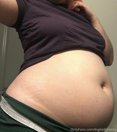 Nahá fotka uniklých OnlyFans od Curvybecky
