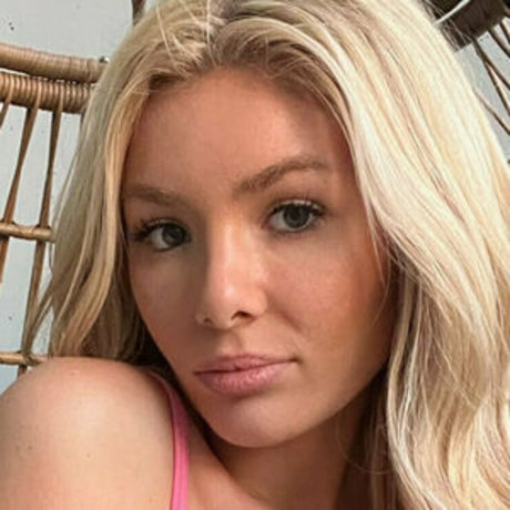 Nahá fotka uniklých OnlyFans od Elainavice