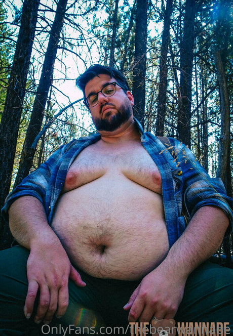 Alaston vuotanut OnlyFans-kuva Thebearwannabe