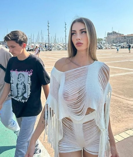 Nahá fotka uniklých OnlyFans od Eve Menta