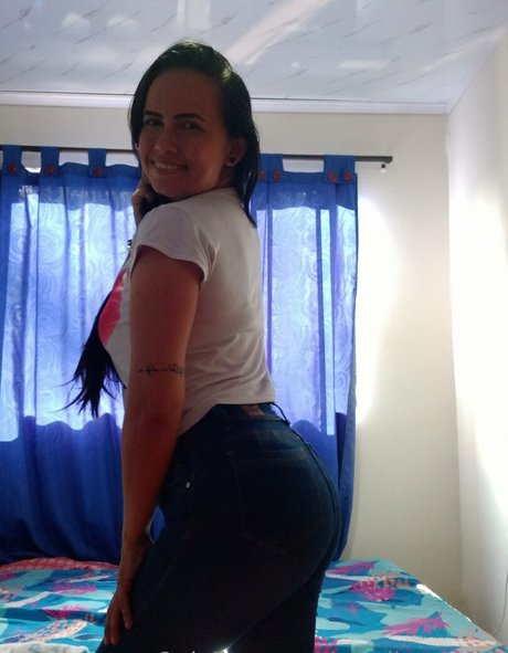 Carolinauribe OnlyFans泄露裸照