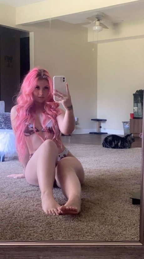 Naken läckt OnlyFans-bild av Breonnamia