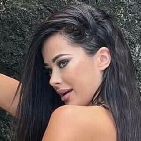 Обнаженная фотография утечки OnlyFans от Gieorgia Kettle