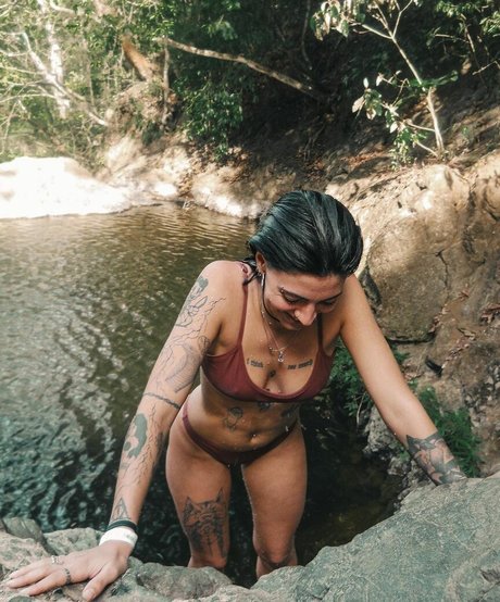 Alasti lekkinud OnlyFans-i pilt Lupe Cozzolino