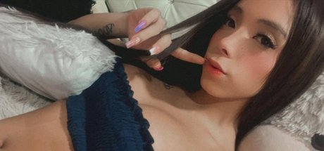 Naakte gelekte OnlyFans-foto van Mara Camila